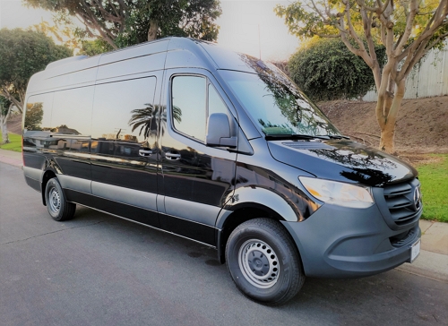 Mercedes Sprinter Van picture